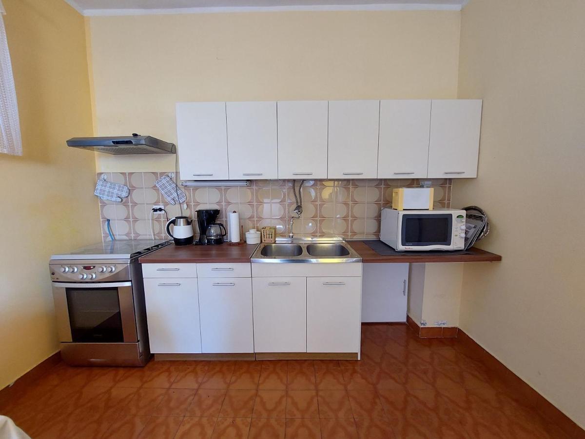 Apartments Faran ซริกเวนิซา ภายนอก รูปภาพ