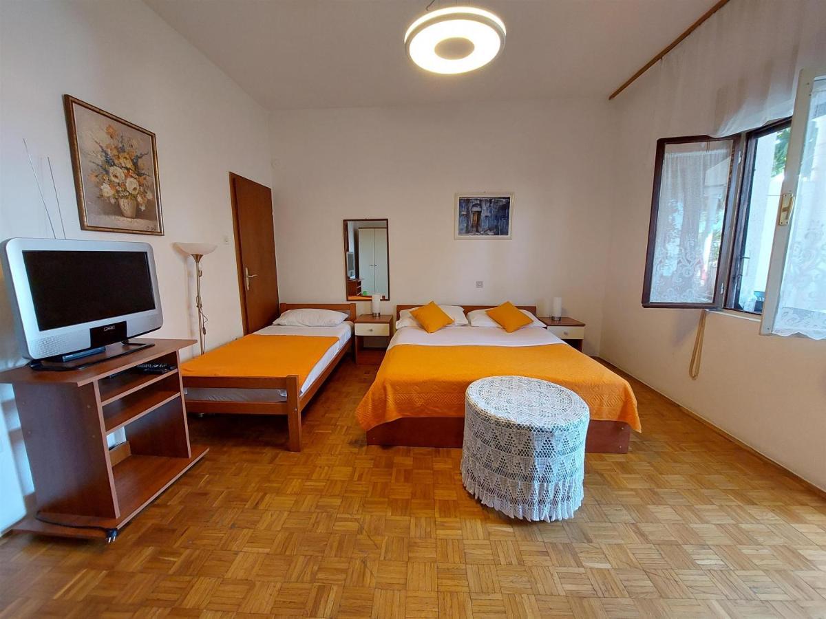 Apartments Faran ซริกเวนิซา ภายนอก รูปภาพ