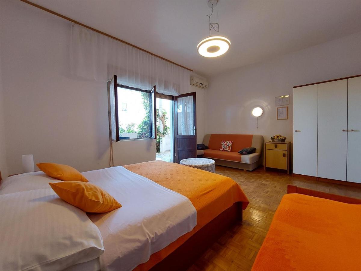 Apartments Faran ซริกเวนิซา ภายนอก รูปภาพ