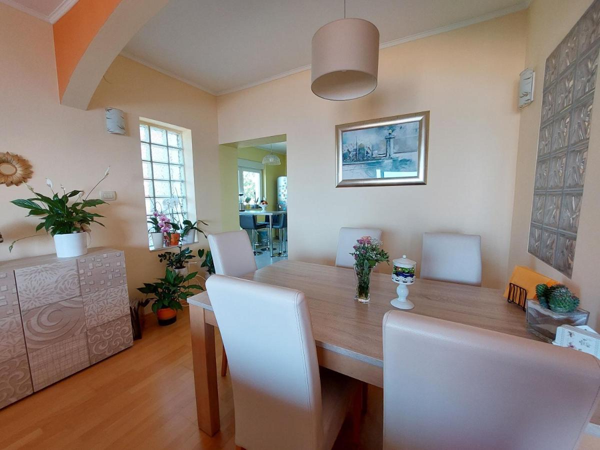 Apartments Faran ซริกเวนิซา ภายนอก รูปภาพ