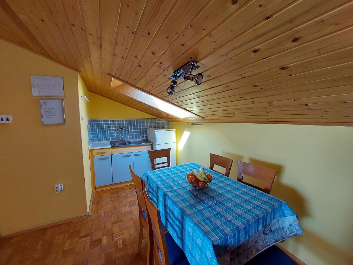 Apartments Faran ซริกเวนิซา ภายนอก รูปภาพ