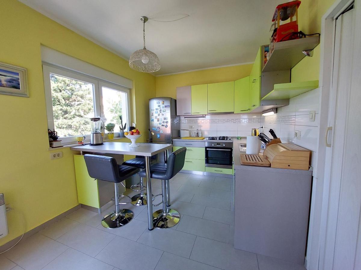Apartments Faran ซริกเวนิซา ภายนอก รูปภาพ