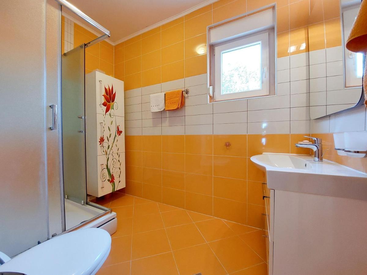 Apartments Faran ซริกเวนิซา ภายนอก รูปภาพ