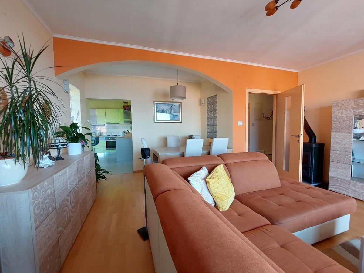 Apartments Faran ซริกเวนิซา ภายนอก รูปภาพ
