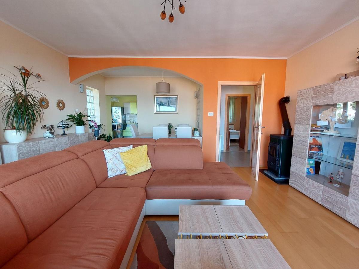 Apartments Faran ซริกเวนิซา ภายนอก รูปภาพ