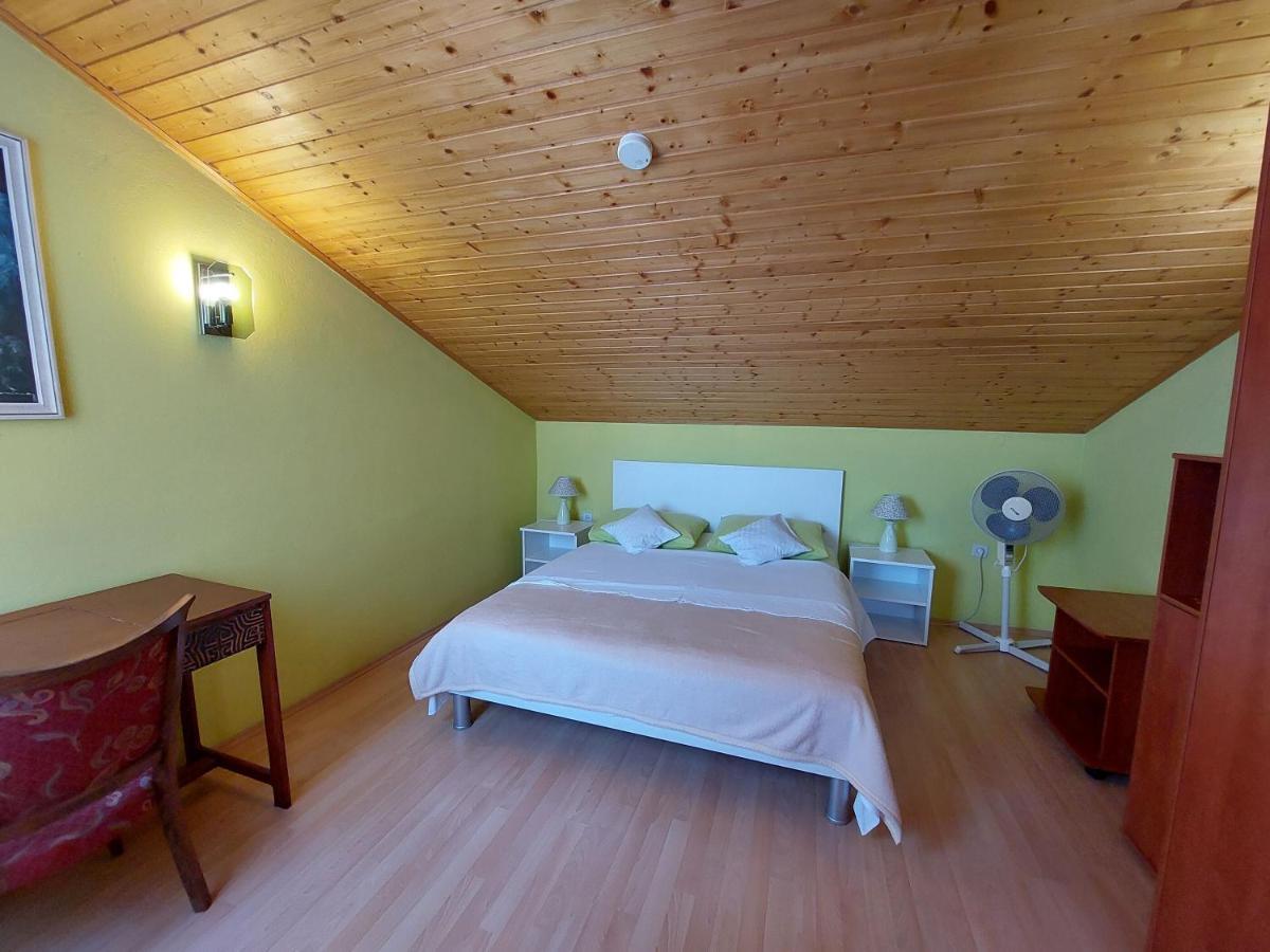 Apartments Faran ซริกเวนิซา ภายนอก รูปภาพ