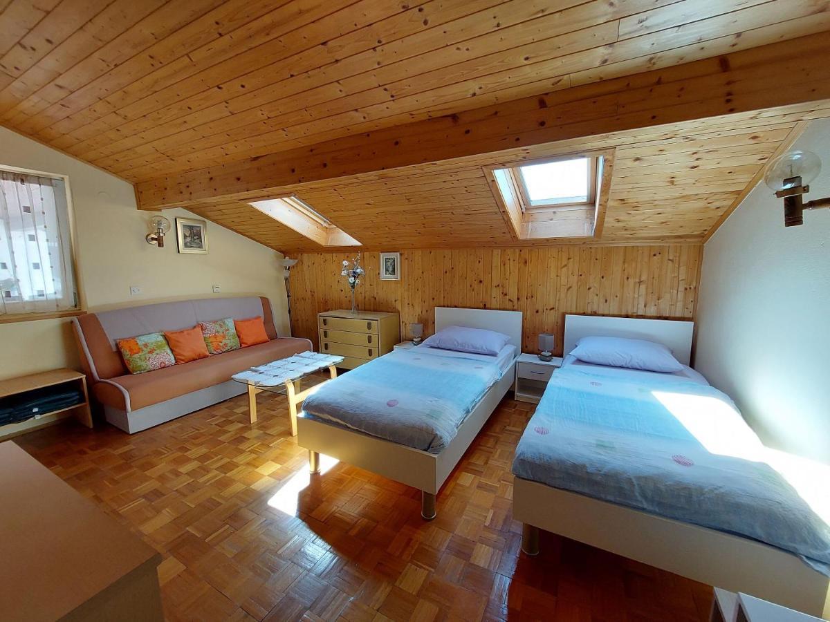 Apartments Faran ซริกเวนิซา ภายนอก รูปภาพ